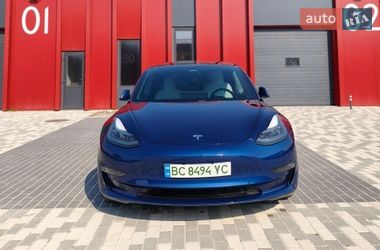 Седан Tesla Model 3 2021 в Львові
