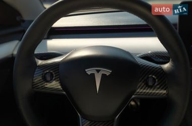 Седан Tesla Model 3 2021 в Львові