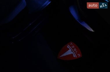Седан Tesla Model 3 2021 в Львові