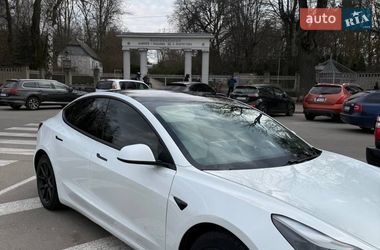 Седан Tesla Model 3 2020 в Вінниці