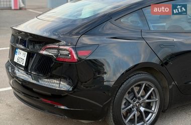 Седан Tesla Model 3 2021 в Одесі