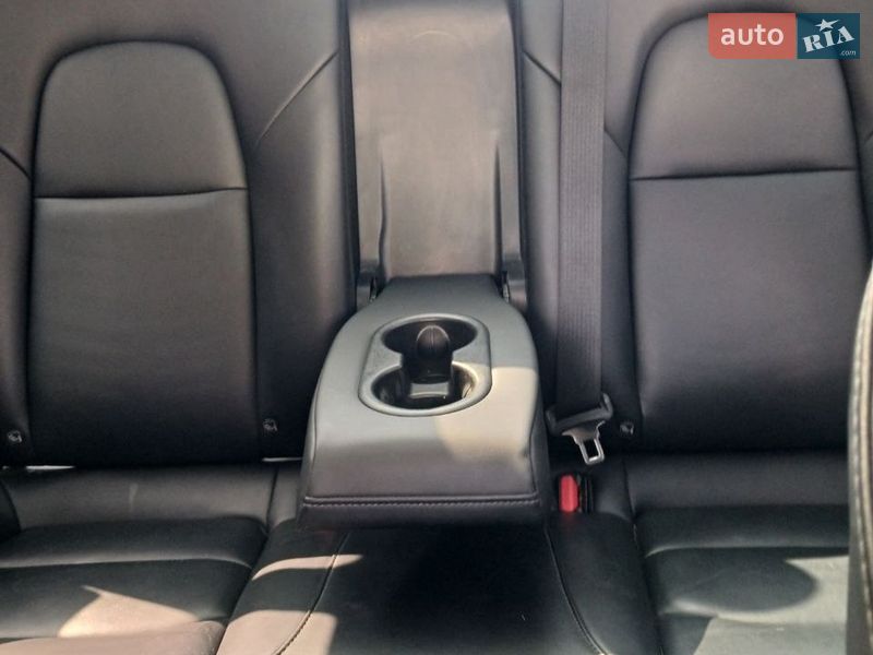 Седан Tesla Model 3 2021 в Теребовле
