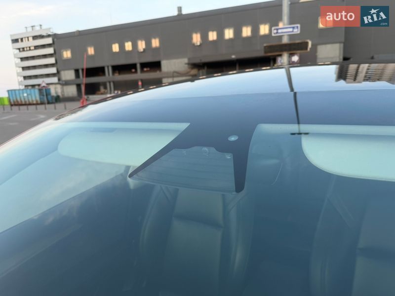 Седан Tesla Model 3 2022 в Києві