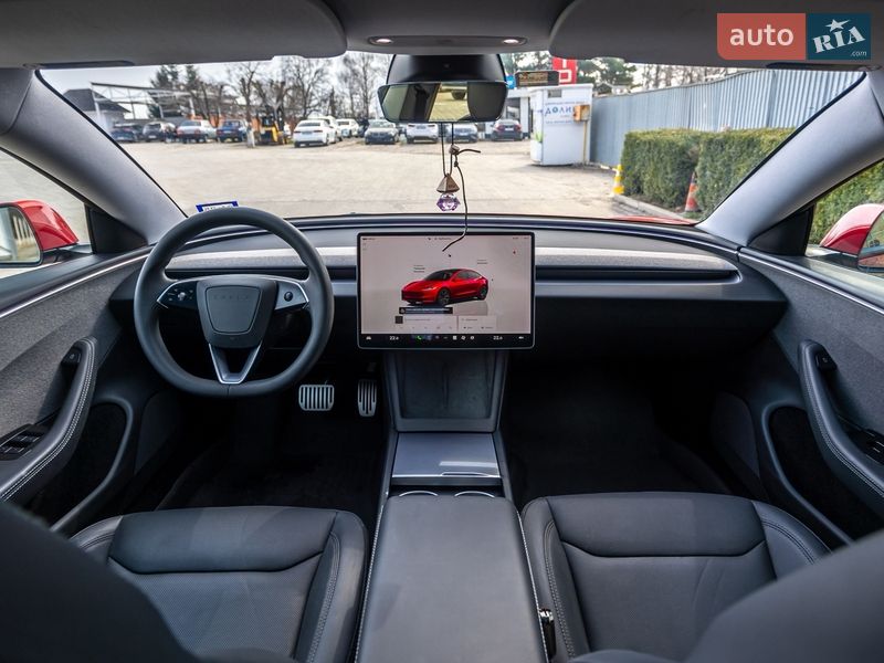 Седан Tesla Model 3 2024 в Черновцах фото 36 Седан Tesla Model 3 2024 в Черновцах
