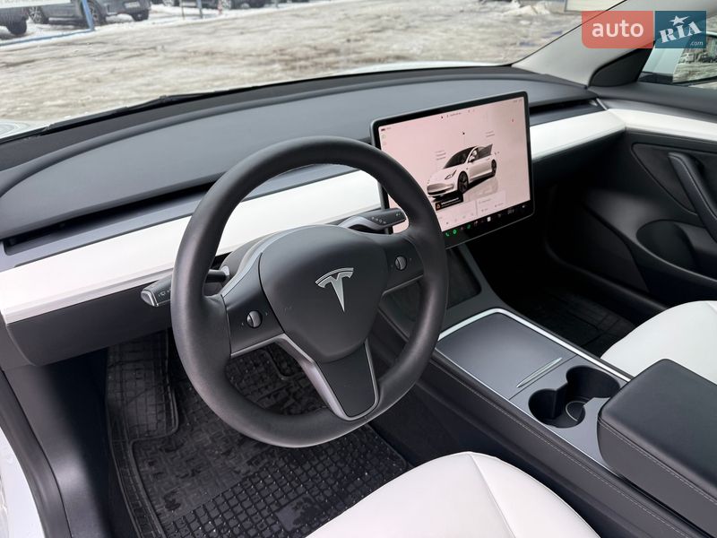 Седан Tesla Model 3 2023 в Києві фото 14 Седан Tesla Model 3 2023 в Києві