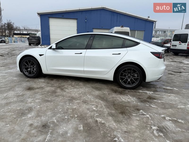 Седан Tesla Model 3 2023 в Києві фото 10 Седан Tesla Model 3 2023 в Києві
