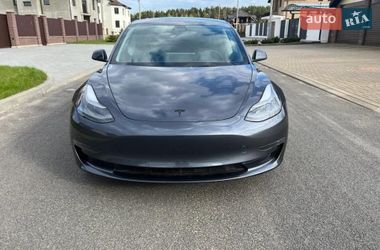 Седан Tesla Model 3 2023 в Києві