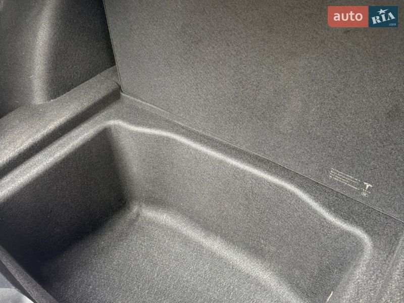 Седан Tesla Model 3 2021 в Дніпрі фото 10 Седан Tesla Model 3 2021 в Дніпрі