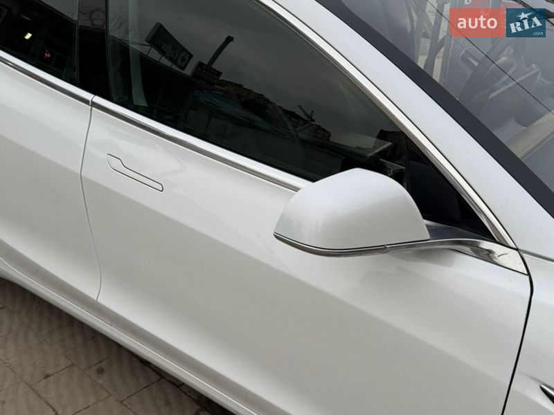 Седан Tesla Model 3 2020 в Тернополе фото 3 Седан Tesla Model 3 2020 в Тернополе