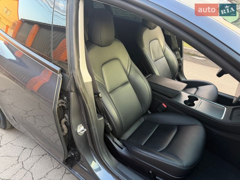 Седан Tesla Model 3 2022 в Киеве фото 20 Седан Tesla Model 3 2022 в Киеве