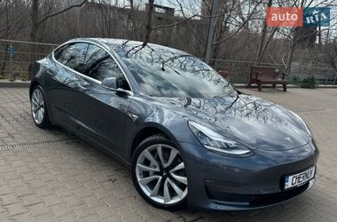 Седан Tesla Model 3 2020 в Кривому Розі