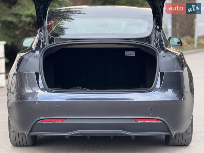 Седан Tesla Model 3 2024 в Тернополе фото 17 Седан Tesla Model 3 2024 в Тернополе