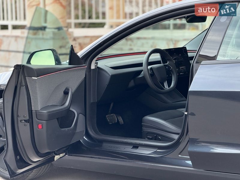 Седан Tesla Model 3 2024 в Тернополе фото 38 Седан Tesla Model 3 2024 в Тернополе