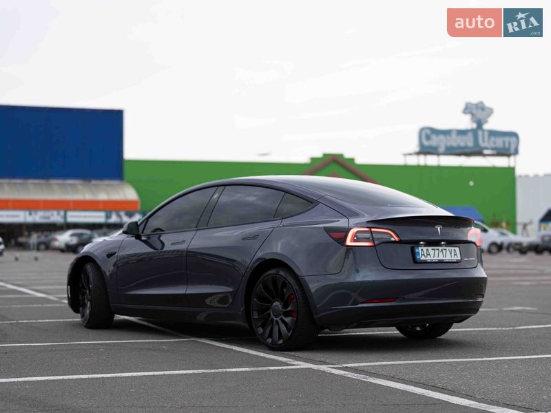 Седан Tesla Model 3 2022 в Одессе