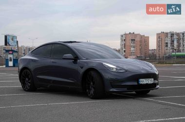 Седан Tesla Model 3 2022 в Одессе