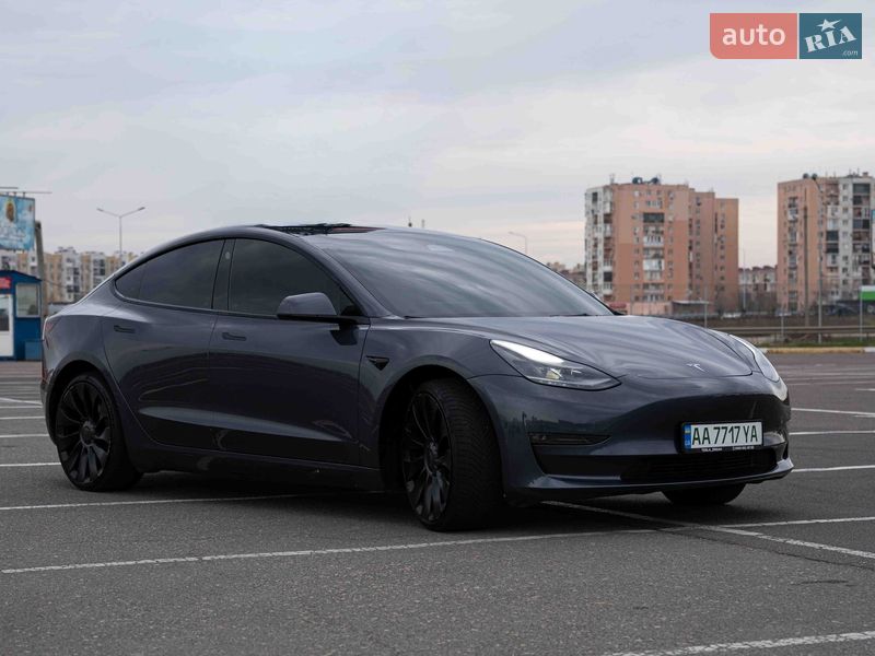 Седан Tesla Model 3 2022 в Одессе