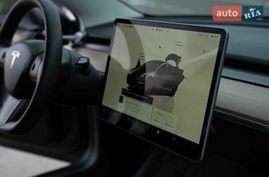 Седан Tesla Model 3 2022 в Одессе