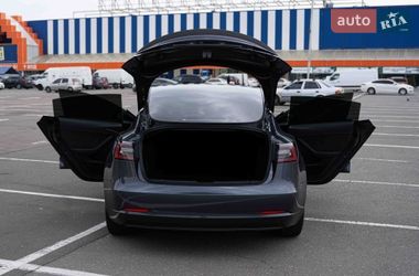 Седан Tesla Model 3 2022 в Одессе