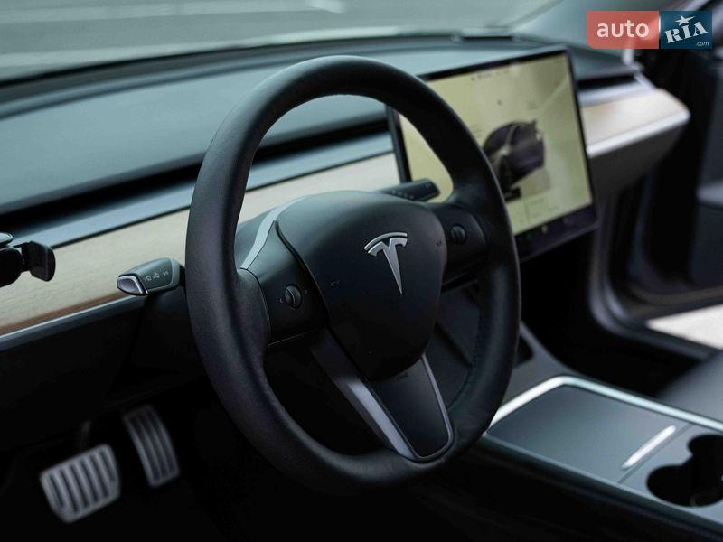 Седан Tesla Model 3 2022 в Одессе