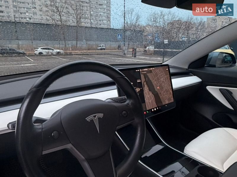 Седан Tesla Model 3 2018 в Киеве фото 20 Седан Tesla Model 3 2018 в Киеве
