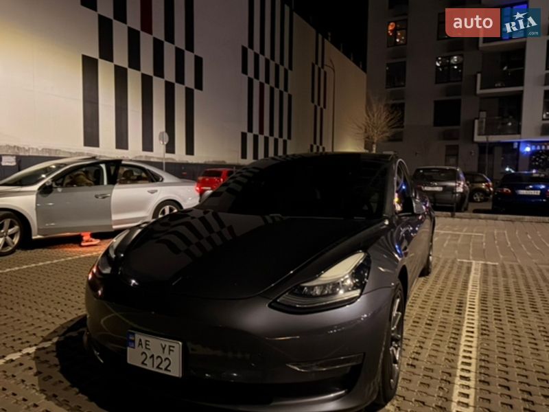 Седан Tesla Model 3 2018 в Киеве фото 30 Седан Tesla Model 3 2018 в Киеве