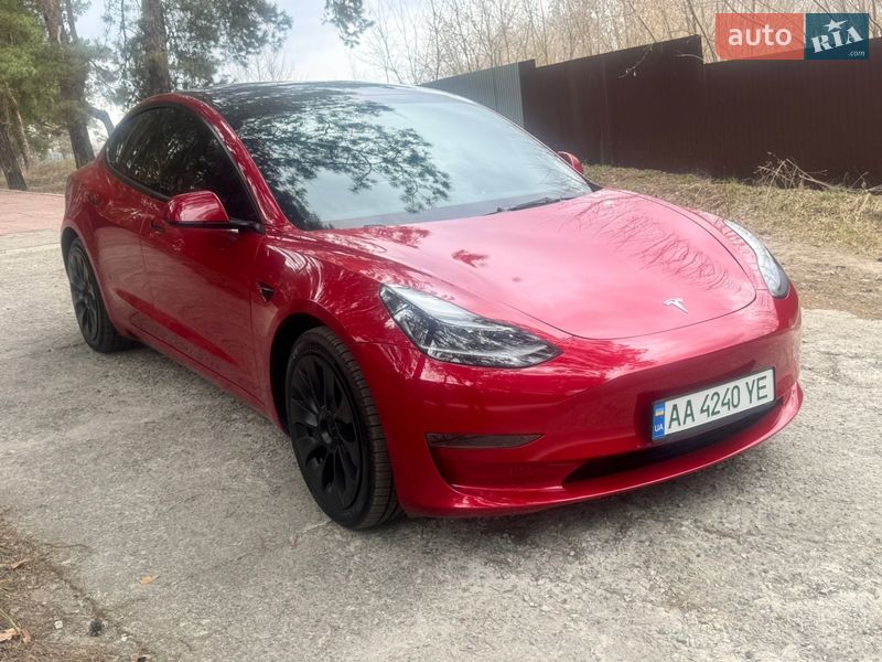 Седан Tesla Model 3 2023 в Киеве фото 24 Седан Tesla Model 3 2023 в Киеве