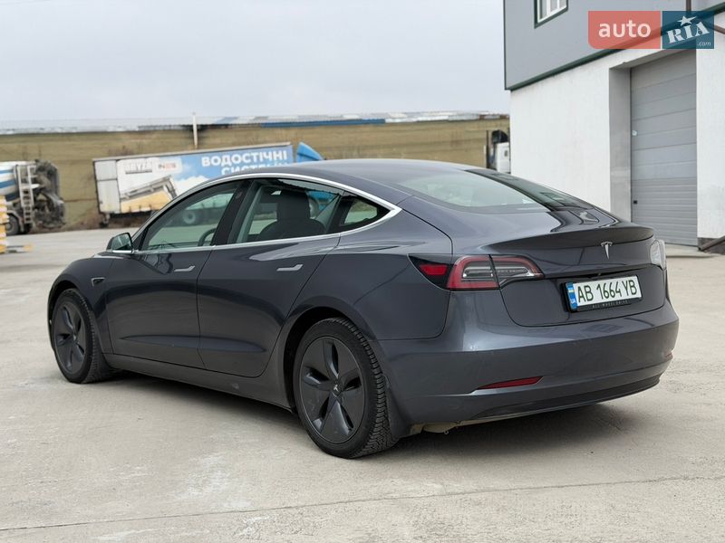 Седан Tesla Model 3 2019 в Вінниці