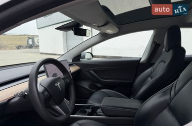Седан Tesla Model 3 2019 в Вінниці
