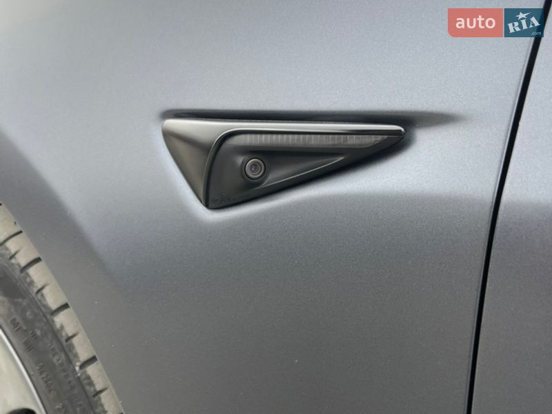 Седан Tesla Model 3 2022 в Львове