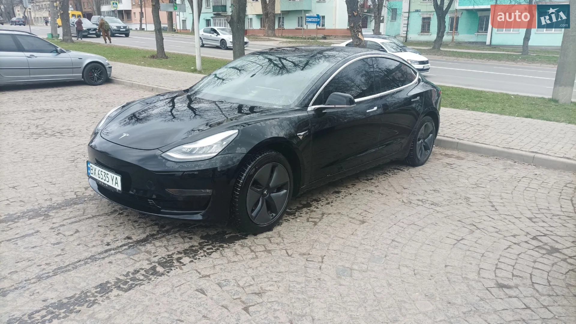 2019 Tesla Model 3 - фото 1