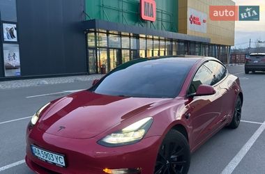 Седан Tesla Model 3 2021 в Киеве