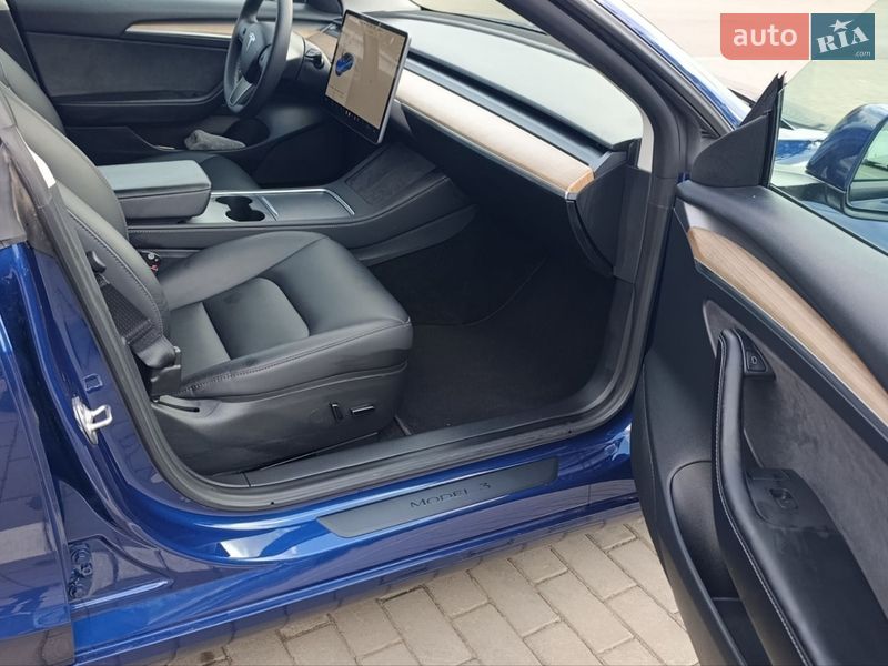 Седан Tesla Model 3 2022 в Луцке фото 44 Седан Tesla Model 3 2022 в Луцке