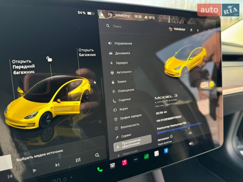 Седан Tesla Model 3 2023 в Виннице