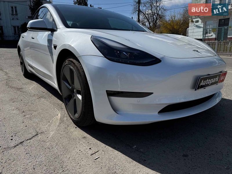 Седан Tesla Model 3 2022 в Киеве фото 4 Седан Tesla Model 3 2022 в Киеве