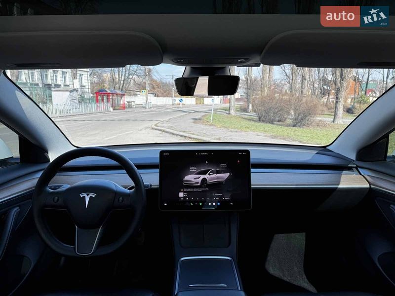 Седан Tesla Model 3 2022 в Киеве фото 30 Седан Tesla Model 3 2022 в Киеве