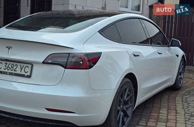 Седан Tesla Model 3 2023 в Львові