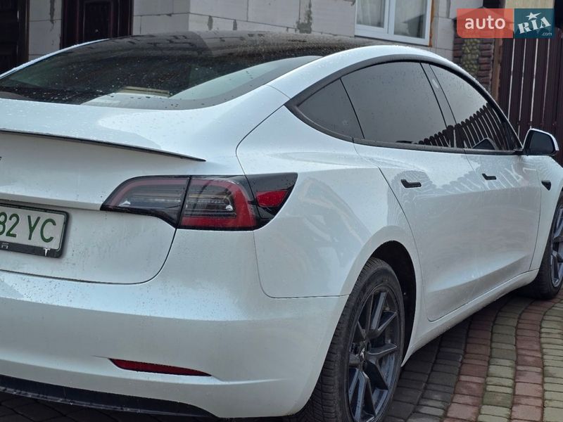 Седан Tesla Model 3 2023 в Львове фото 7 Седан Tesla Model 3 2023 в Львове