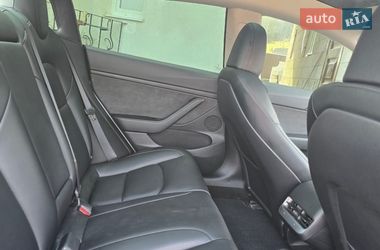 Седан Tesla Model 3 2023 в Львові
