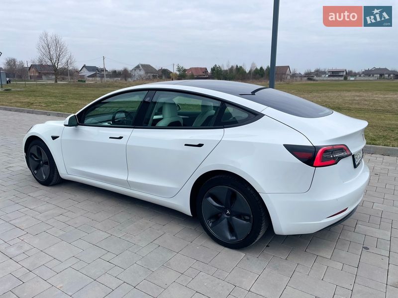 Седан Tesla Model 3 2021 в Здолбунове фото 13 Седан Tesla Model 3 2021 в Здолбунове