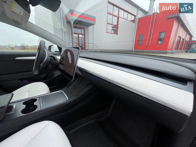 Седан Tesla Model 3 2021 в Здолбунове фото 30 Седан Tesla Model 3 2021 в Здолбунове