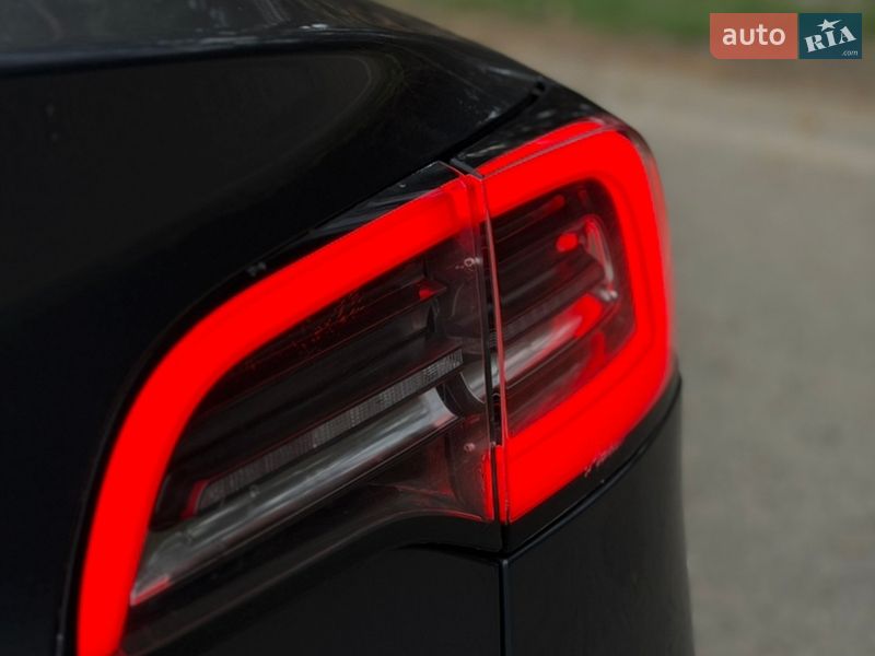 Седан Tesla Model 3 2018 в Ковеле