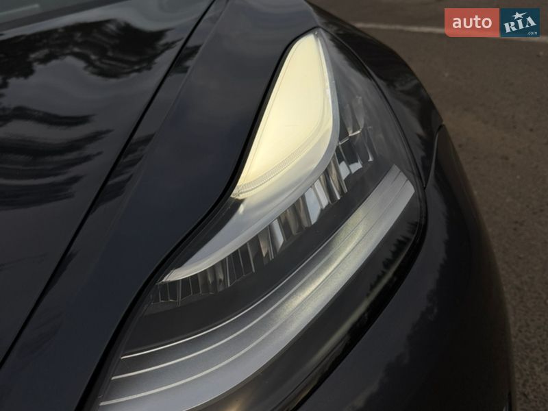 Седан Tesla Model 3 2018 в Ковеле