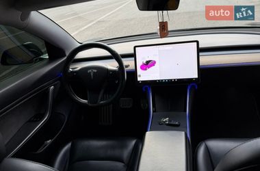 Седан Tesla Model 3 2018 в Ковелі