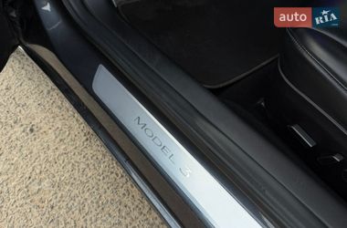 Седан Tesla Model 3 2018 в Ковелі