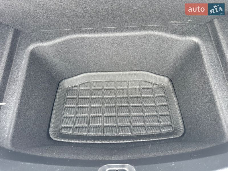 Седан Tesla Model 3 2023 в Днепре фото 28 Седан Tesla Model 3 2023 в Днепре