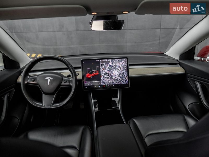 Седан Tesla Model 3 2018 в Житомирі