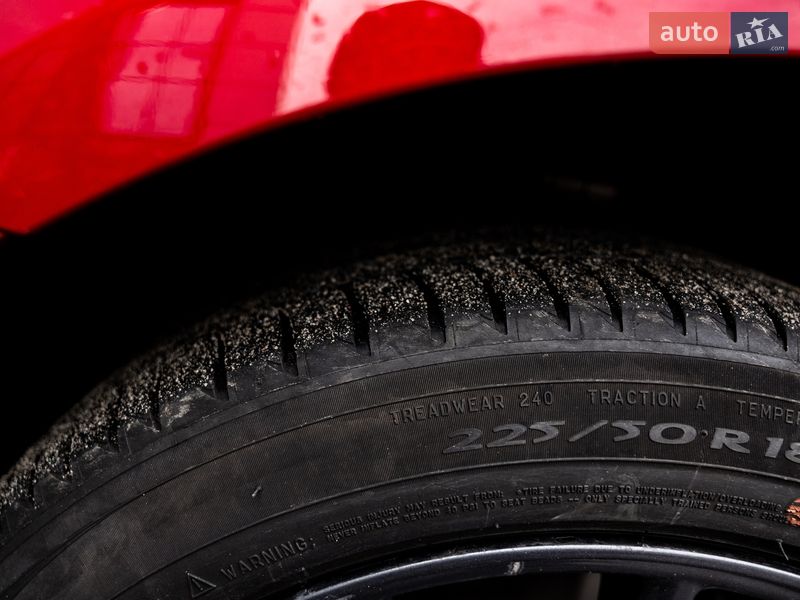 Седан Tesla Model 3 2018 в Житомирі