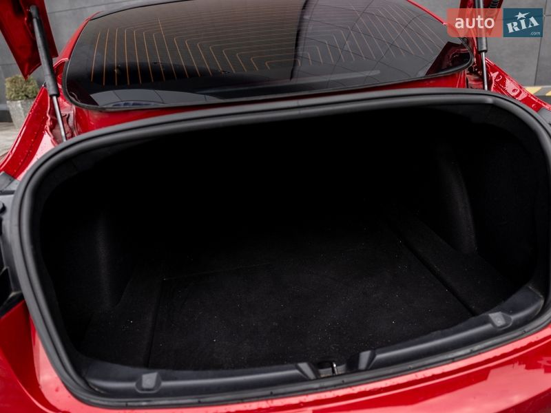 Седан Tesla Model 3 2018 в Житомирі