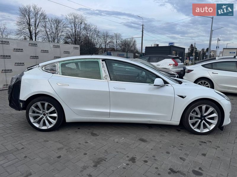 Седан Tesla Model 3 2019 в Луцьку фото 4 Седан Tesla Model 3 2019 в Луцьку