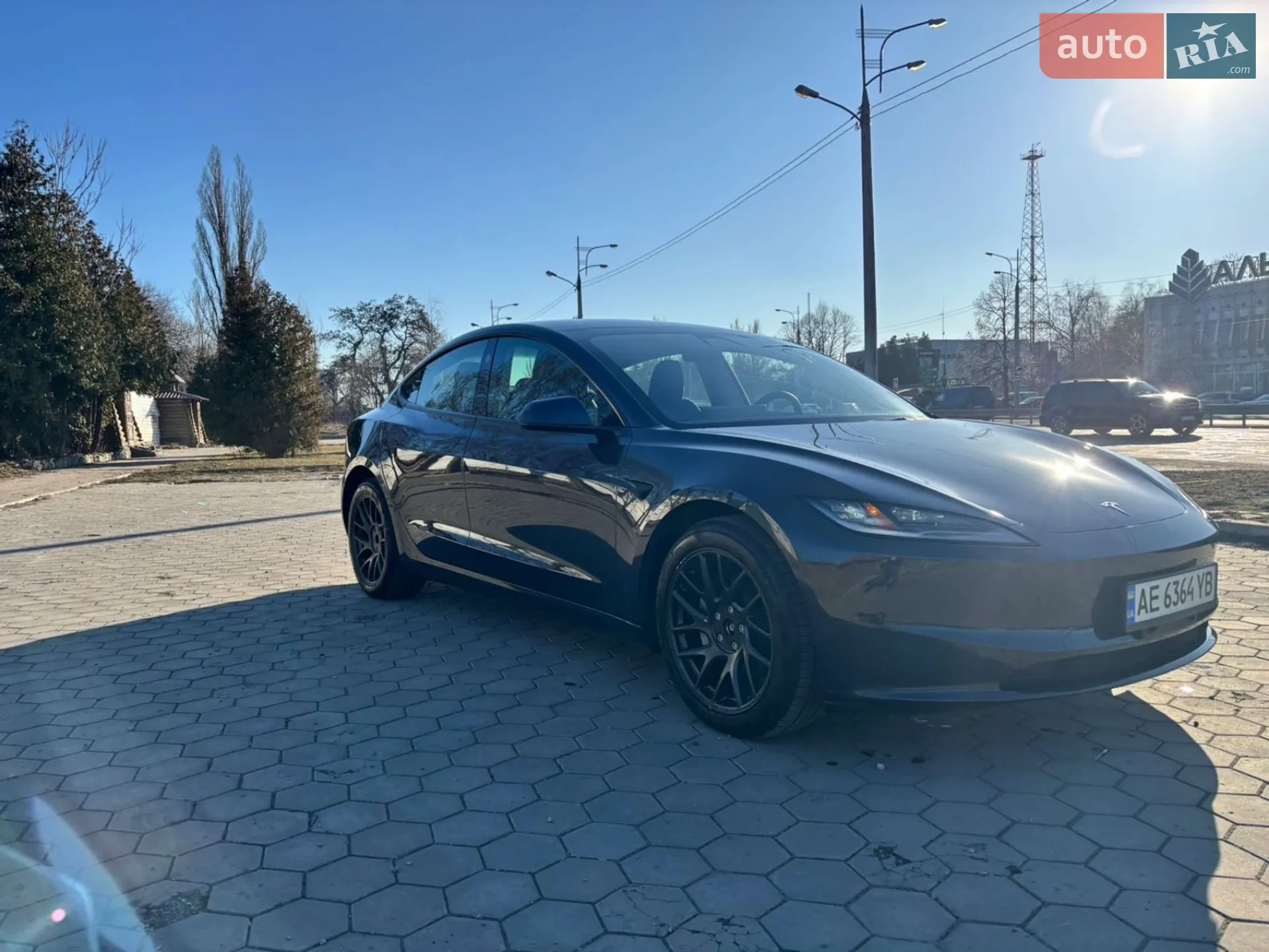 2025 Tesla Model 3 - мініатюра 2